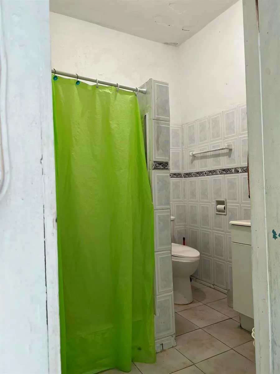 258 H BARTOLOME DE LAS CASAS, SANTURCE San Juan, PR 00915