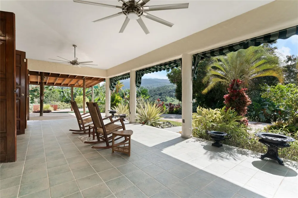 59 REINA ISABEL Rio Grande, PR 00745