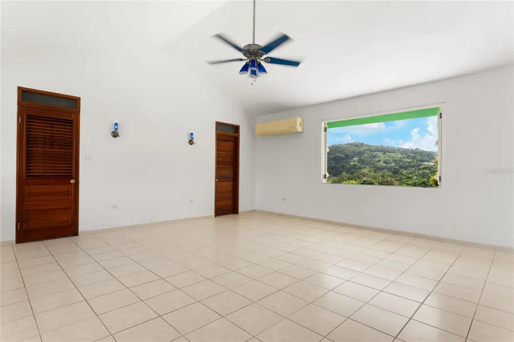 59 REINA ISABEL Rio Grande, PR 00745