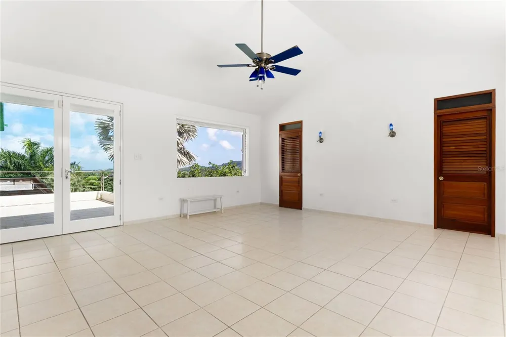 59 REINA ISABEL Rio Grande, PR 00745