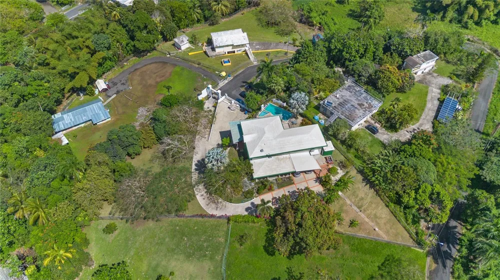 59 REINA ISABEL Rio Grande, PR 00745