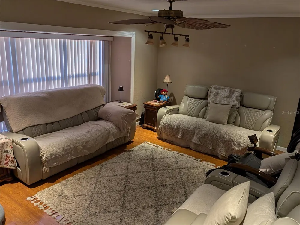 6817 MITCHELL CIRCLE Tampa, FL 33634