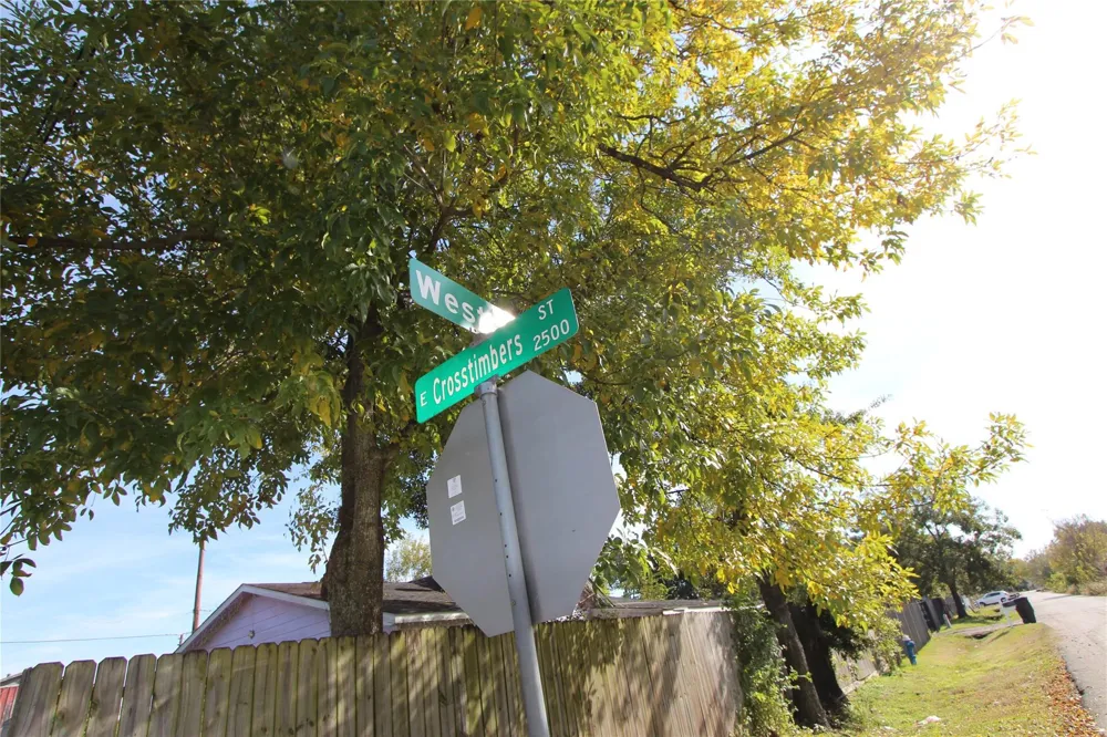 7614 West Street Houston, TX 77093