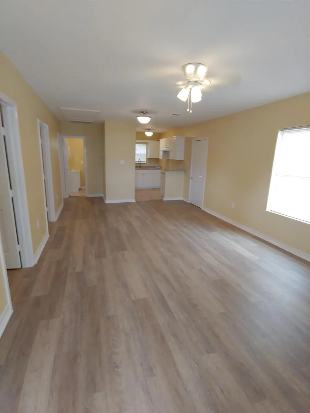 7614 West Street Houston, TX 77093