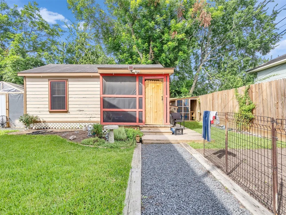 1406 Elliott Street Houston, TX 77023