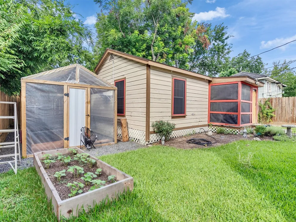 1406 Elliott Street Houston, TX 77023
