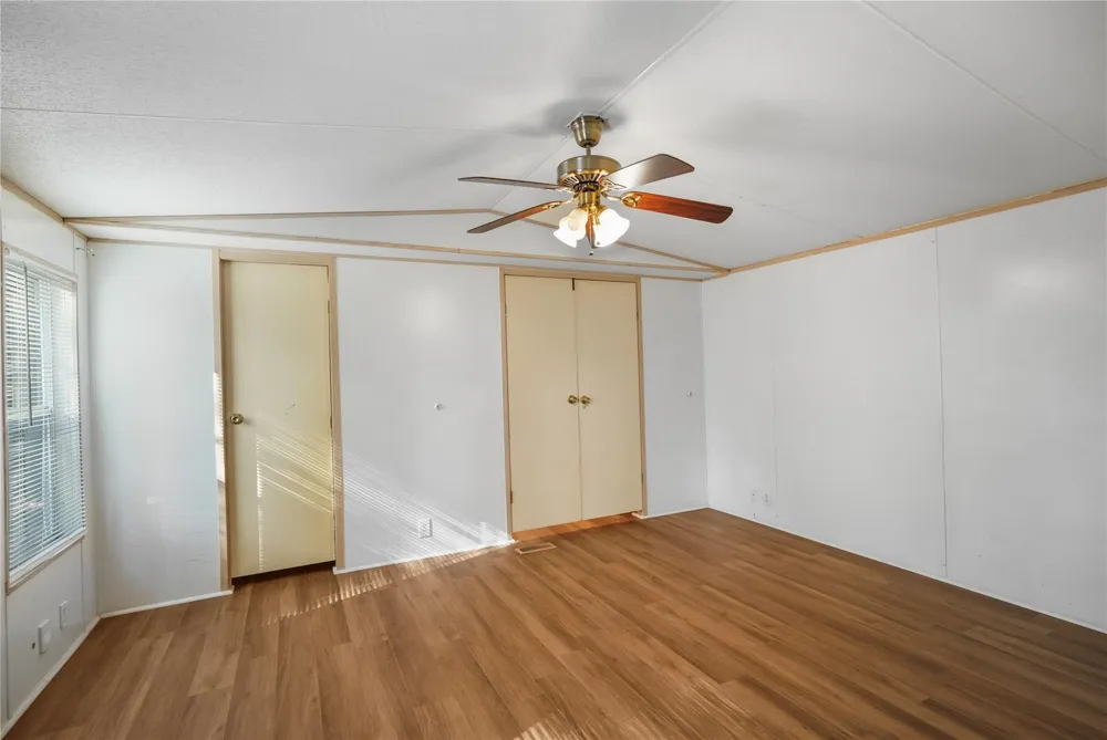 71 Road 5221 Cleveland, TX 77327