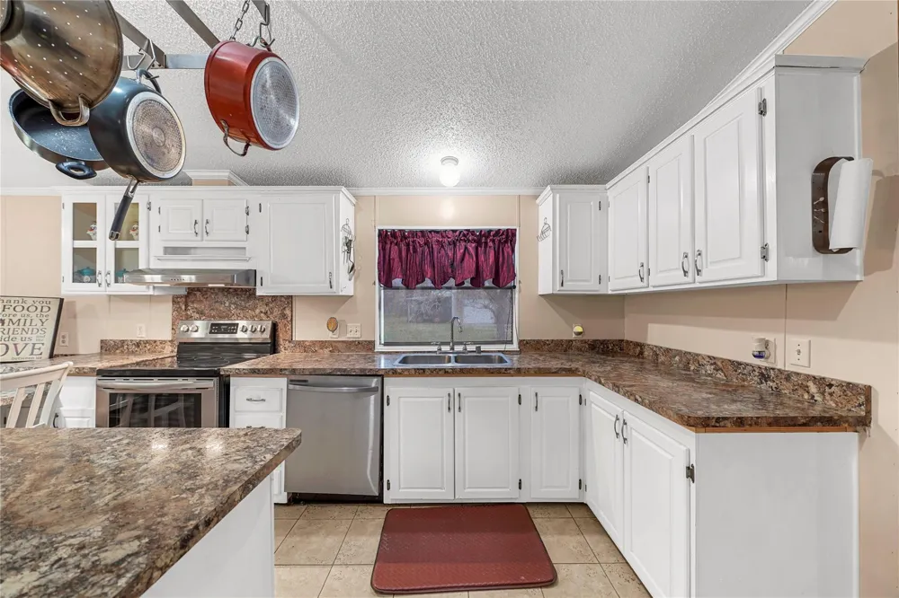 19645 Nordt Road Damon, TX 77430