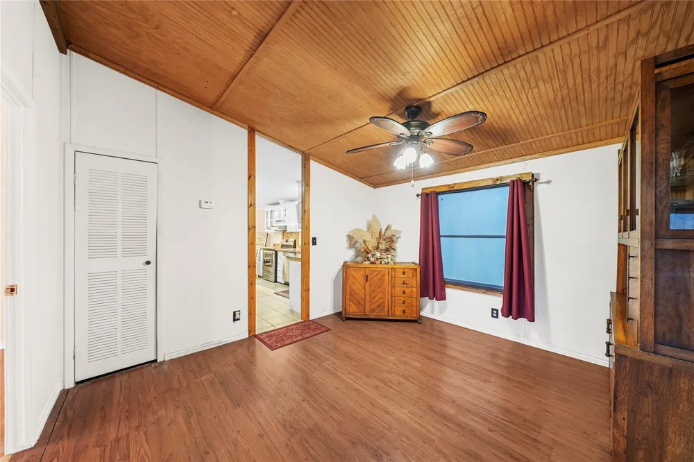 19645 Nordt Road Damon, TX 77430