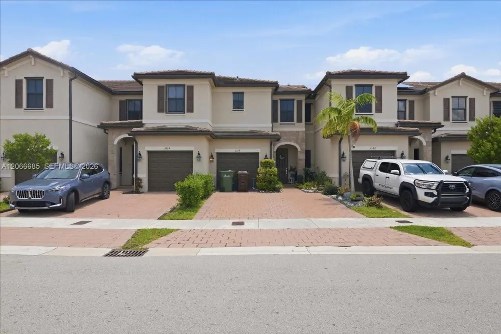 3378 W 112th St Hialeah, FL 33018