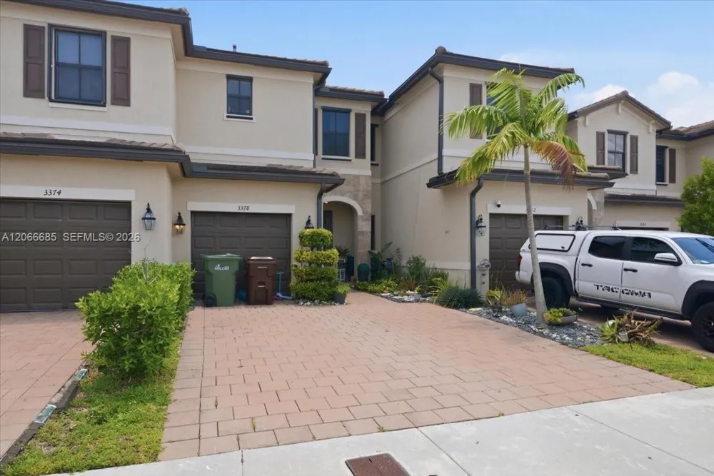 3378 W 112th St Hialeah, FL 33018