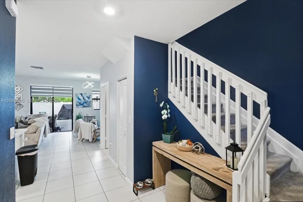 3378 W 112th St Hialeah, FL 33018