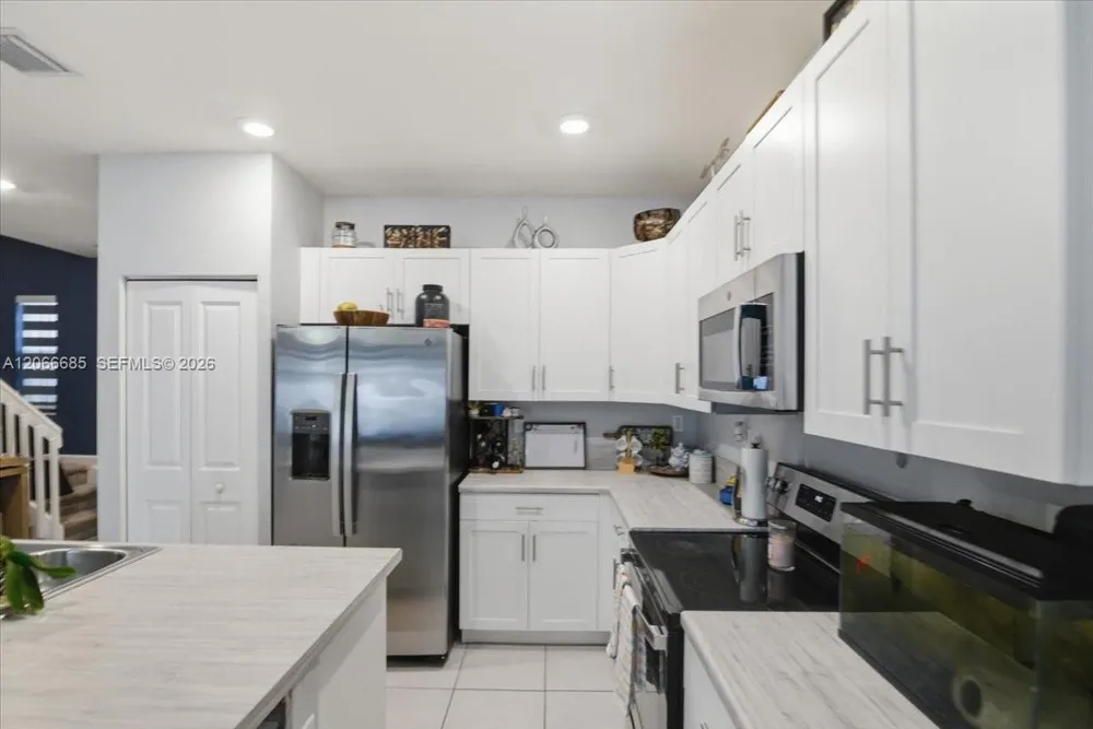 3378 W 112th St Hialeah, FL 33018