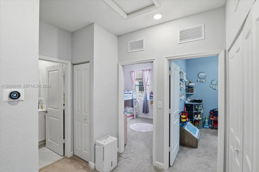 3378 W 112th St Hialeah, FL 33018