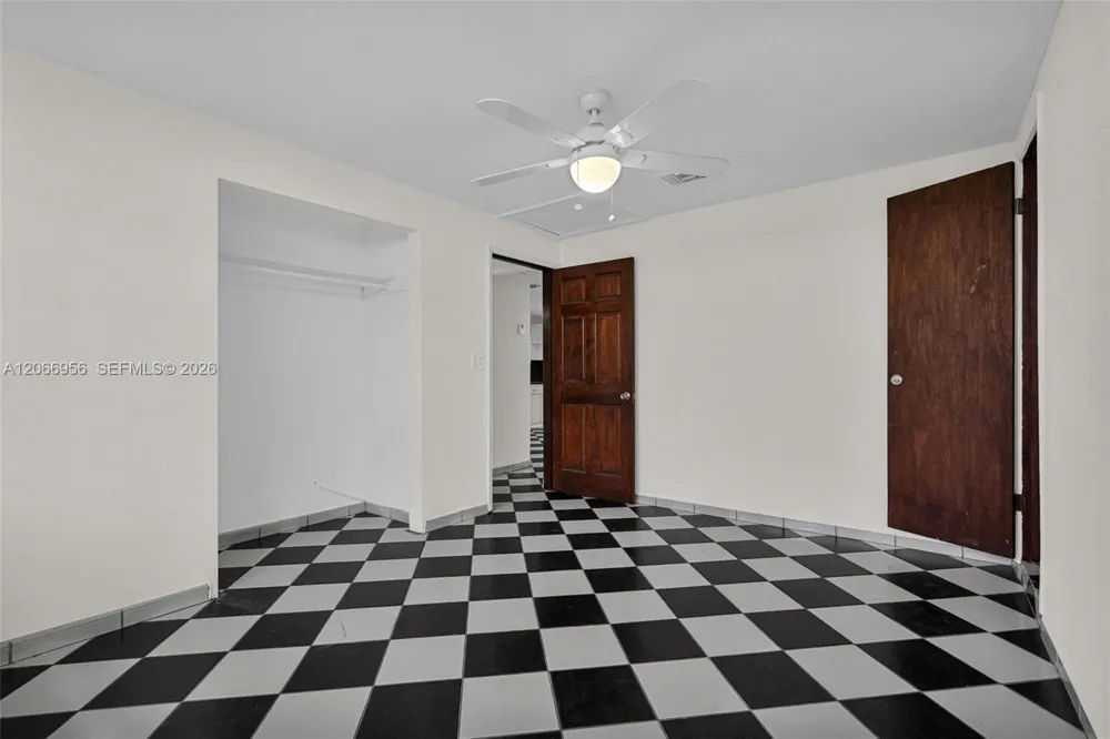 81 NW 41st St #2 Miami, FL 33127