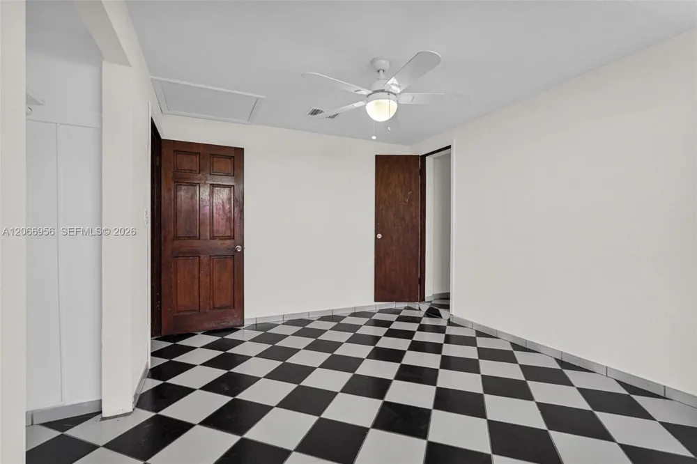 81 NW 41st St #2 Miami, FL 33127
