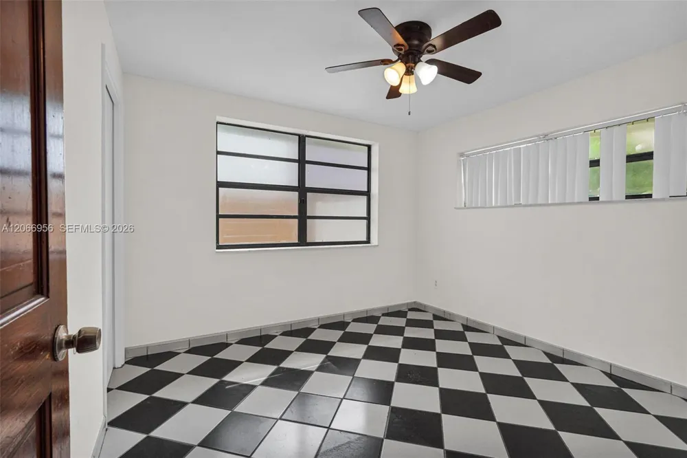 81 NW 41st St #2 Miami, FL 33127