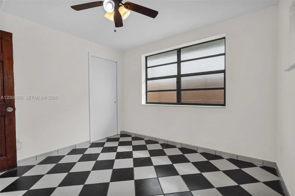 81 NW 41st St #2 Miami, FL 33127