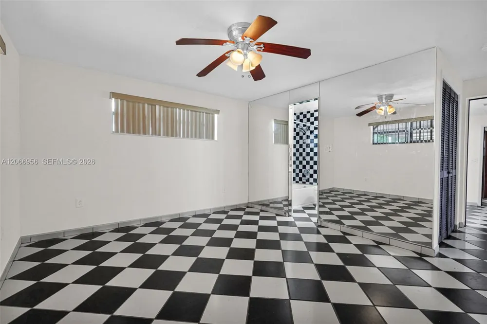 81 NW 41st St #2 Miami, FL 33127