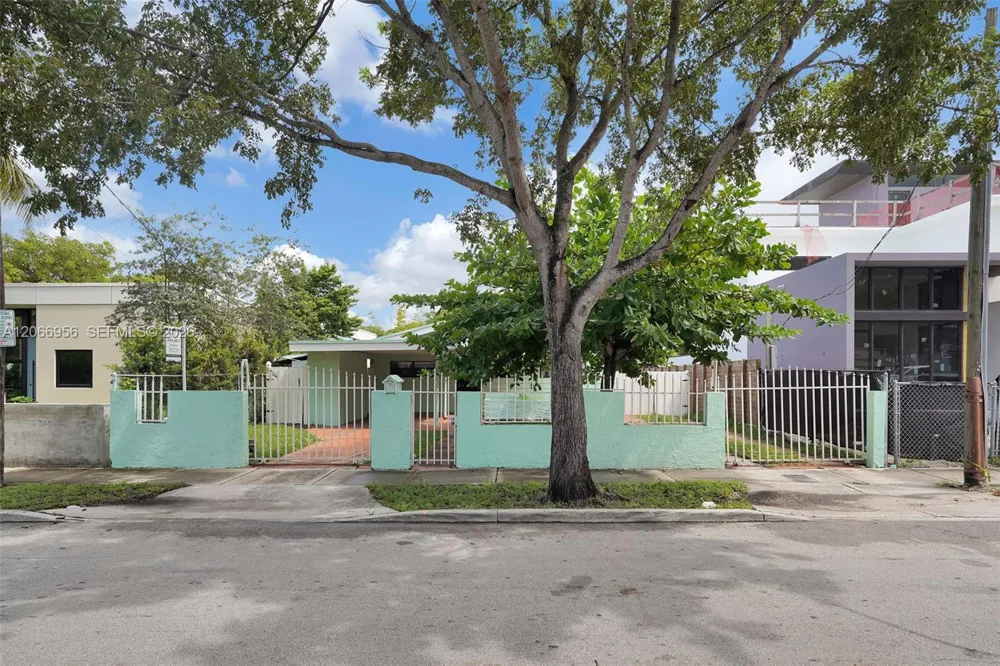 81 NW 41st St #2 Miami, FL 33127
