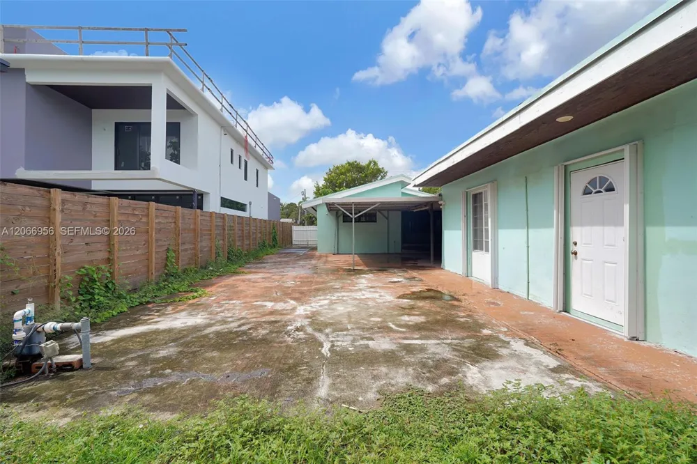 81 NW 41st St #2 Miami, FL 33127