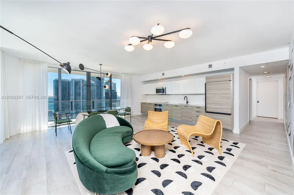 121 NE 34th St #3008 Miami, FL 33137