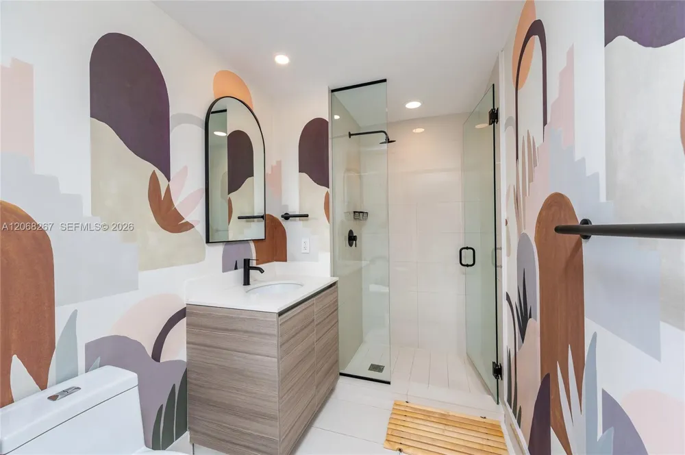 121 NE 34th St #3008 Miami, FL 33137