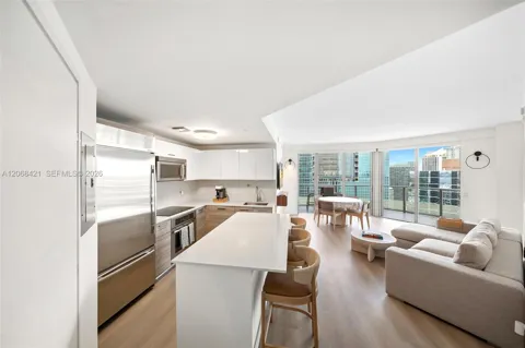 1300 Brickell Bay Dr #3501