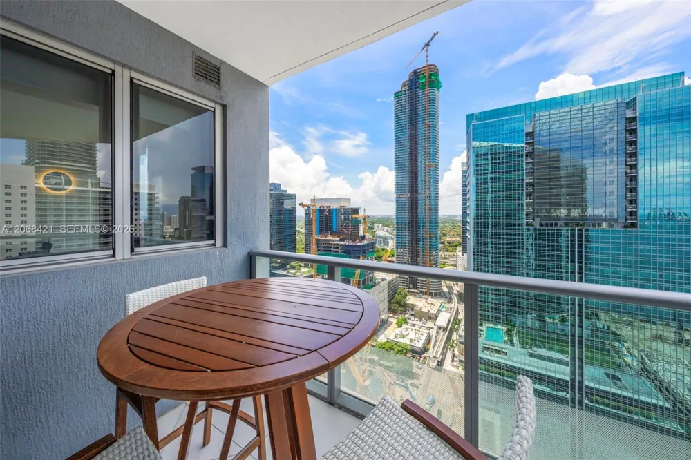 1300 Brickell Bay Dr #3501 Miami, FL 33131