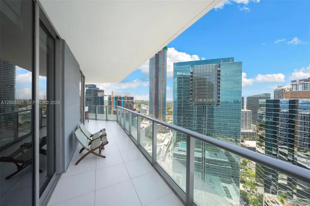 1300 Brickell Bay Dr #3501 Miami, FL 33131