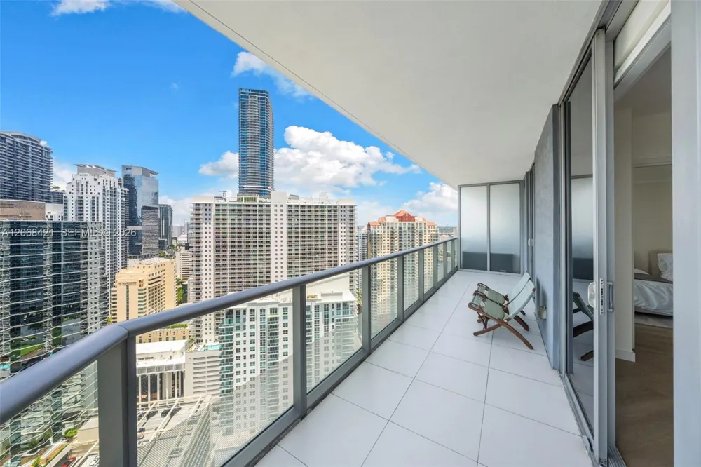 1300 Brickell Bay Dr #3501 Miami, FL 33131