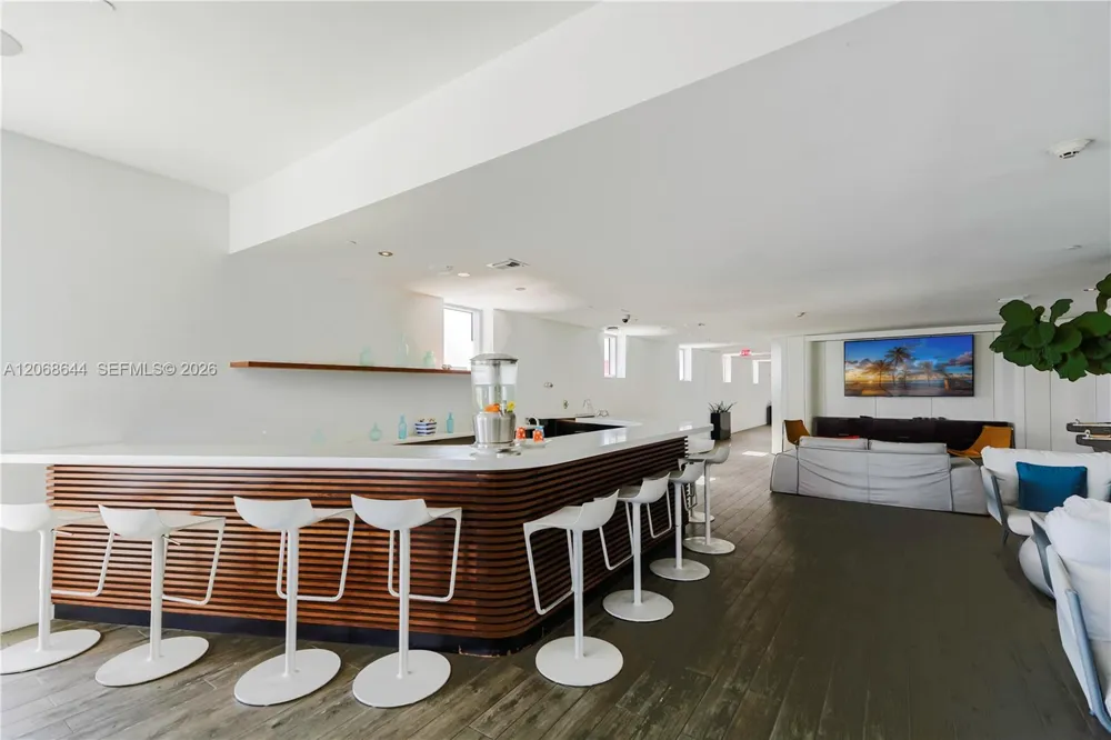 2602 E Hallandale Beach Blvd #R1905 Hallandale Beach, FL 33009