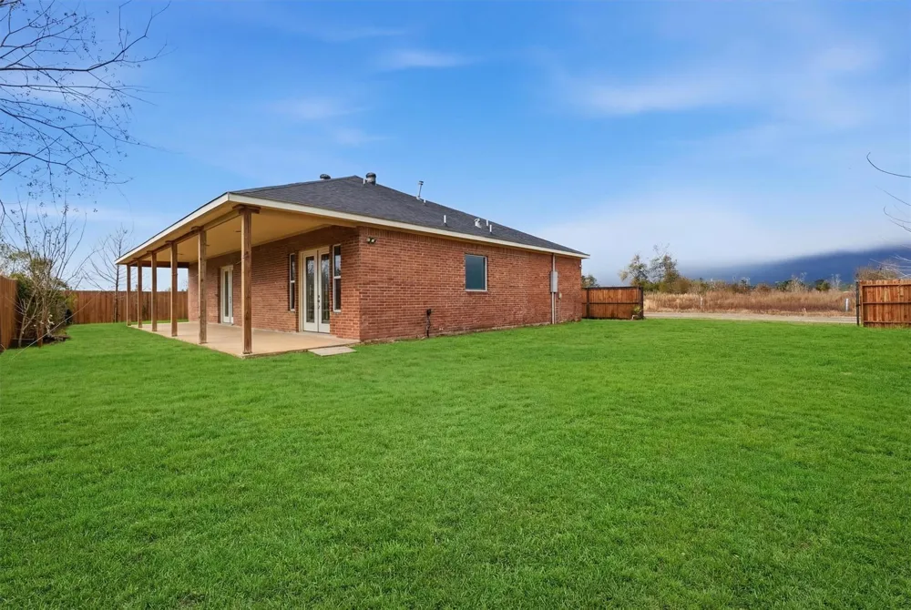 2060 Road 5704 Cleveland, TX 77327