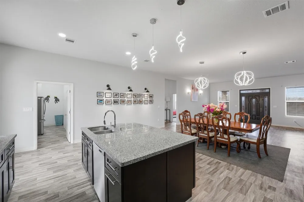 2060 Road 5704 Cleveland, TX 77327
