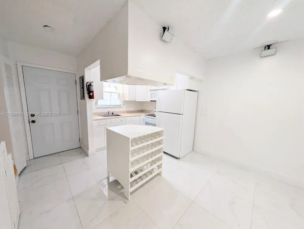 21 SW 109th Ave #B5 Sweetwater, FL 33174
