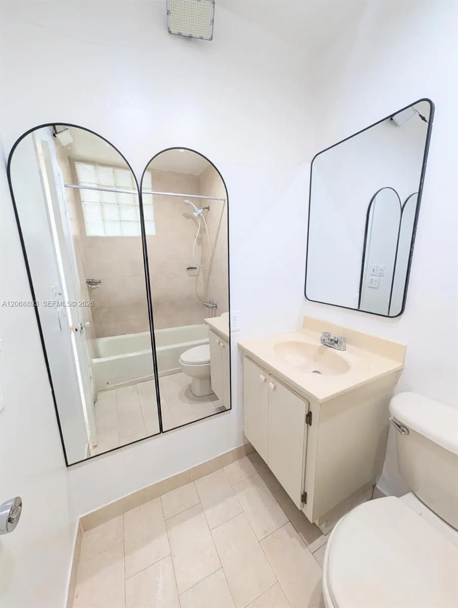 21 SW 109th Ave #B5 Sweetwater, FL 33174