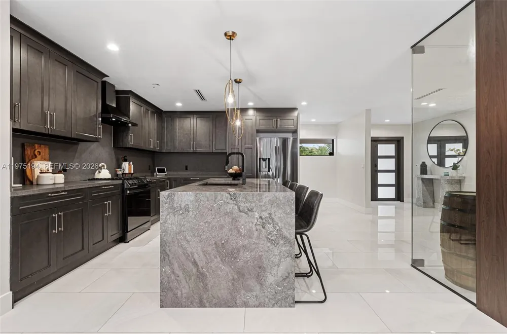 14412 Rosewood Rd Miami Lakes, FL 33014