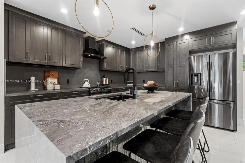 14412 Rosewood Rd Miami Lakes, FL 33014