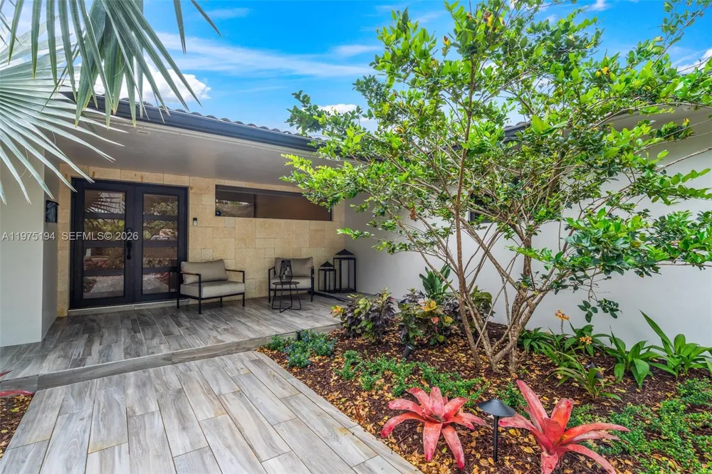 14412 Rosewood Rd Miami Lakes, FL 33014