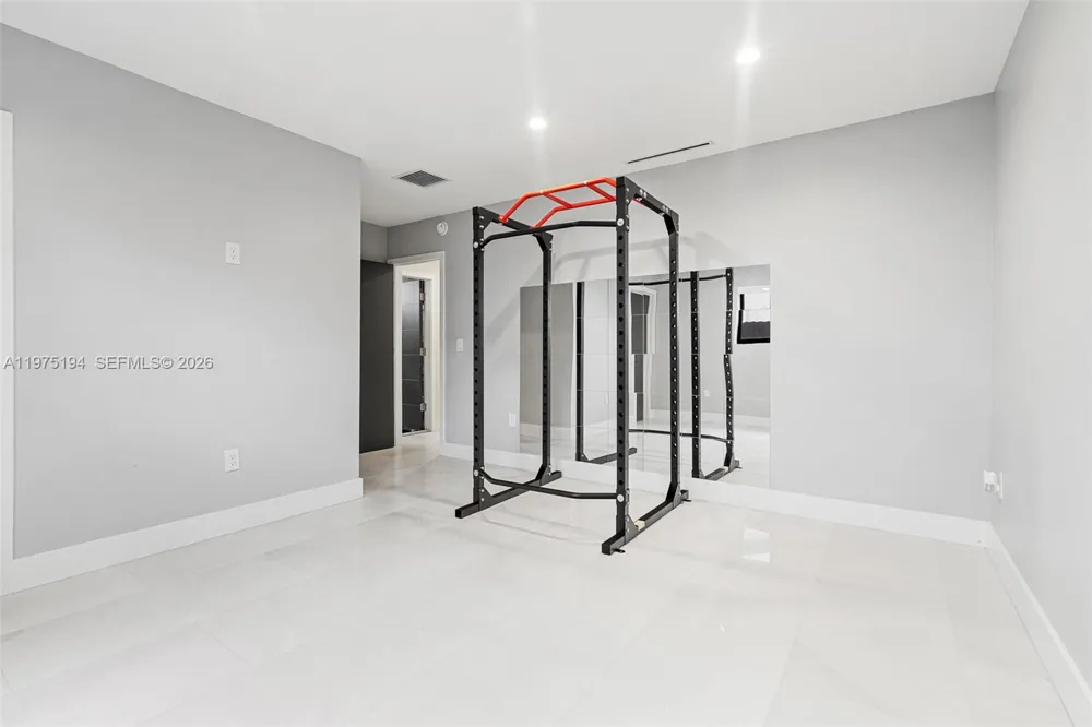 14412 Rosewood Rd Miami Lakes, FL 33014