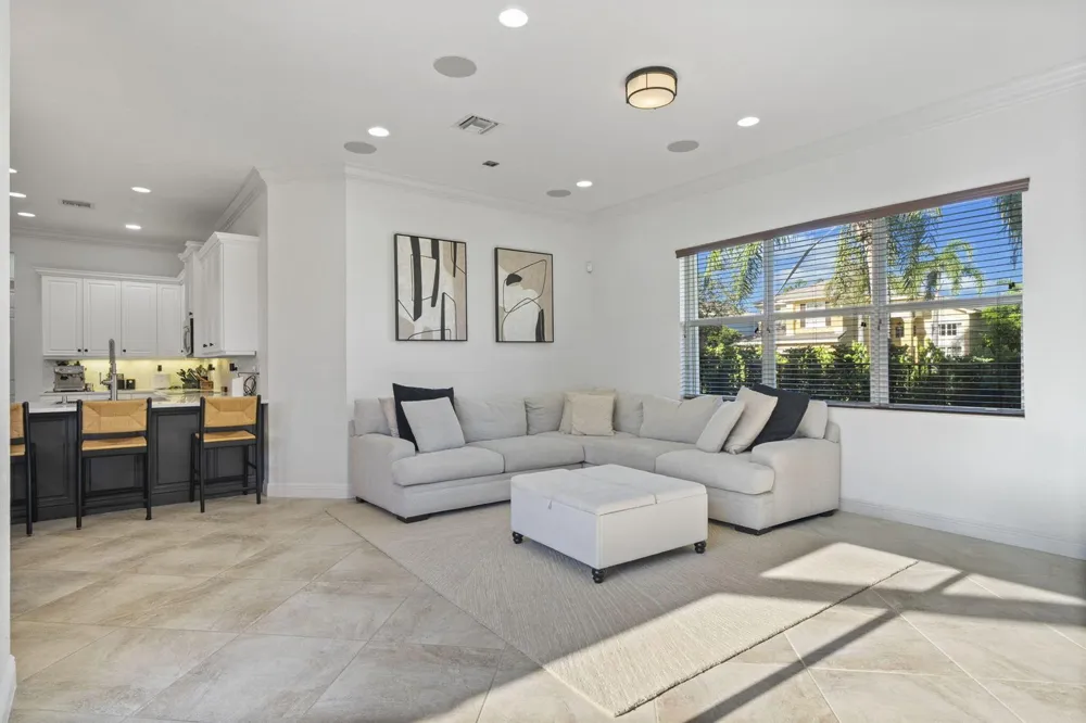 8844 STARHAVEN Cove Boynton Beach, FL 33473