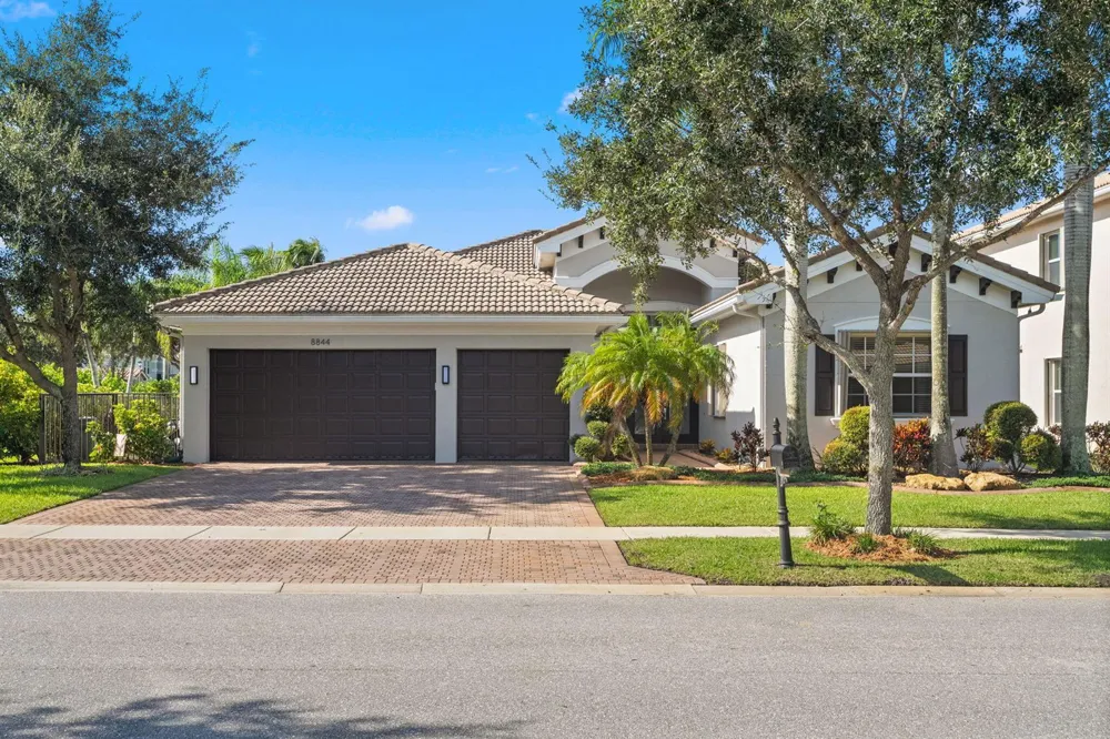 8844 STARHAVEN Cove Boynton Beach, FL 33473