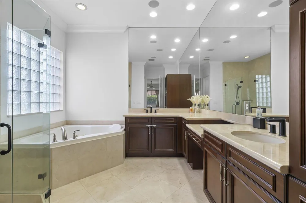 8844 STARHAVEN Cove Boynton Beach, FL 33473