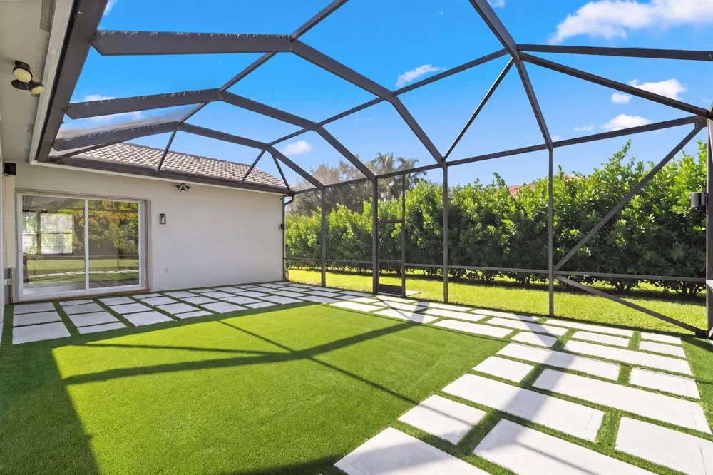8844 STARHAVEN Cove Boynton Beach, FL 33473