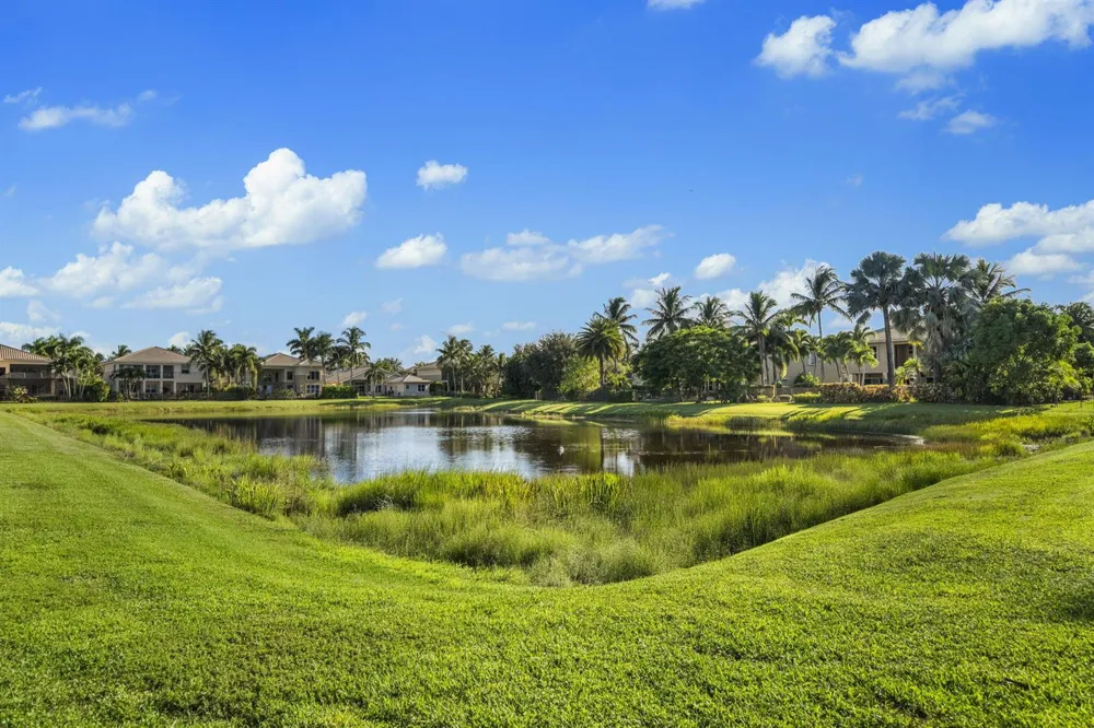 8844 STARHAVEN Cove Boynton Beach, FL 33473