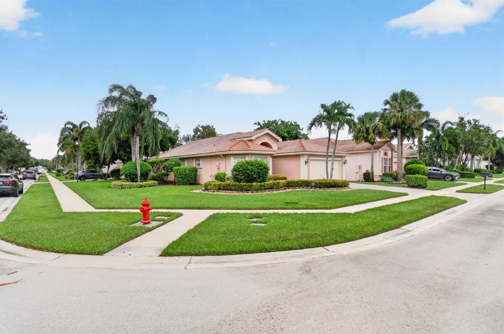 9895 TALLYRAND DRIVE Lake Worth, FL 33467
