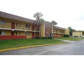 7900 FAIRVIEW DRIVE #206