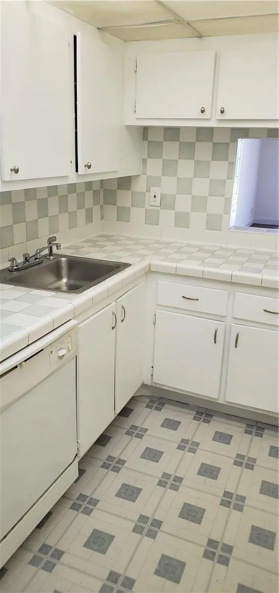 7900 FAIRVIEW DRIVE #206 Tamarac, FL 33321
