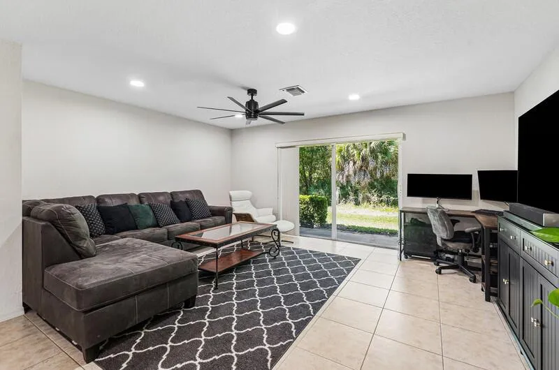 2764 SE Birmingham Drive Stuart, FL 34994
