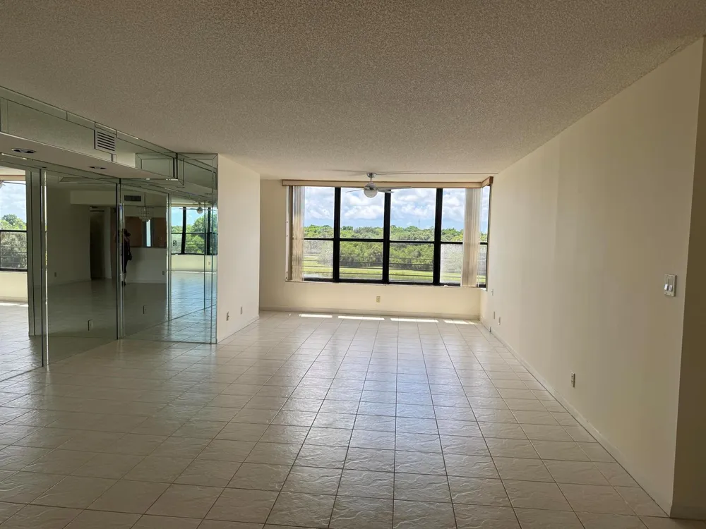 2766 S CARAMBOLA CIRCLE S #406 Coconut Creek, FL 33066
